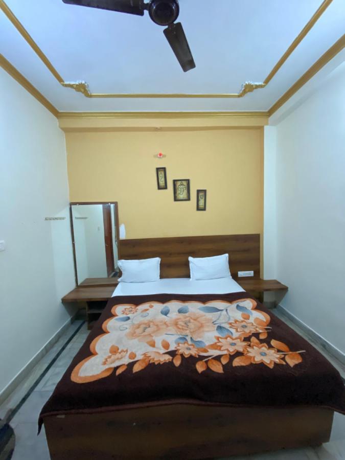 Rudra Stays Varanasi