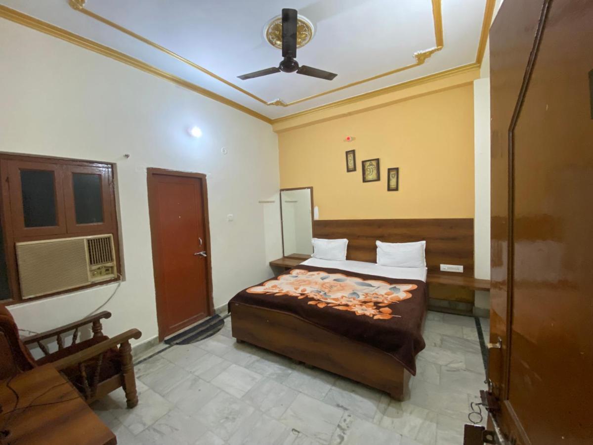 Hotel Rudra Stays